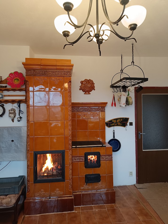 eko-ohnisko-kachlova-pec