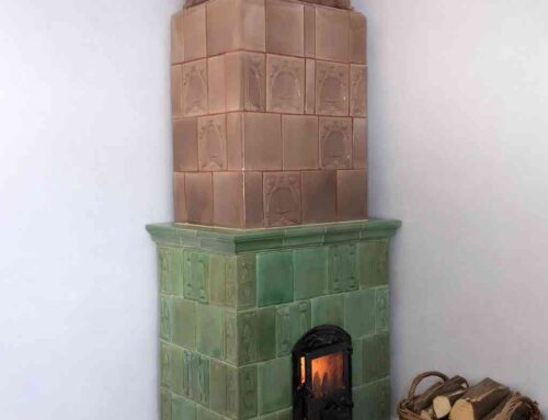 Ako postaviť z dvoch pecí jednu? Rekonštrukcia 60-ročnej kachľovej pece